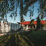 Vakantiehuis With Swimming Pool By Interhome Rusinowo (Slawno)